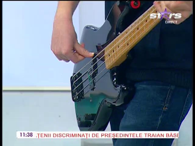 Electric Fence canta la Star Matinal