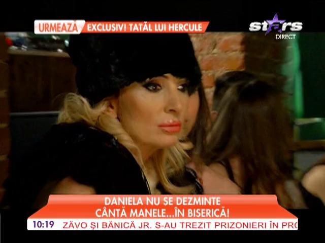 Daniela Gyorfi c&acirc;ntă manele &icirc;n biserică