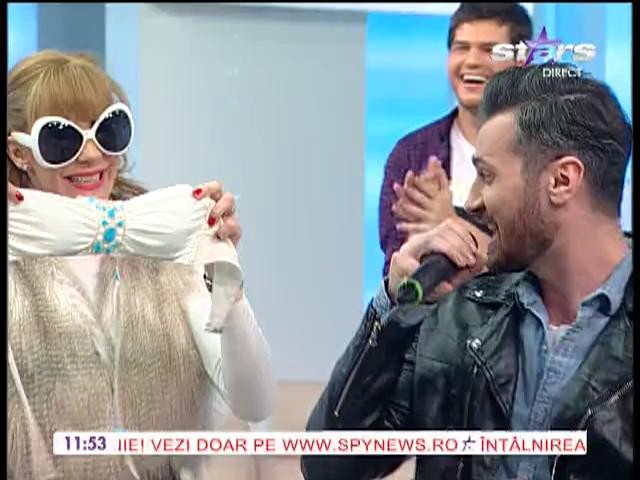 Felipe:" Sexy mama"