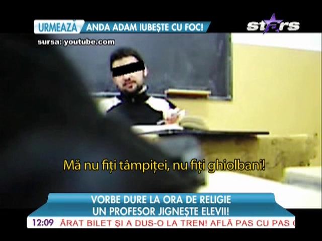 Un profesor de religie jigneşte elevii