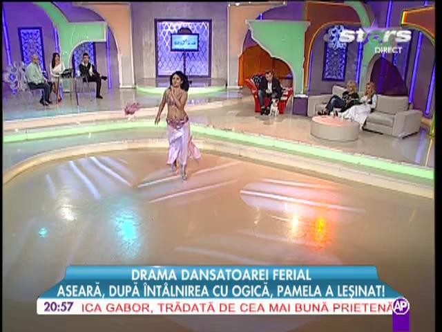 Dansatoarea exotică Ferial, dans din buric
