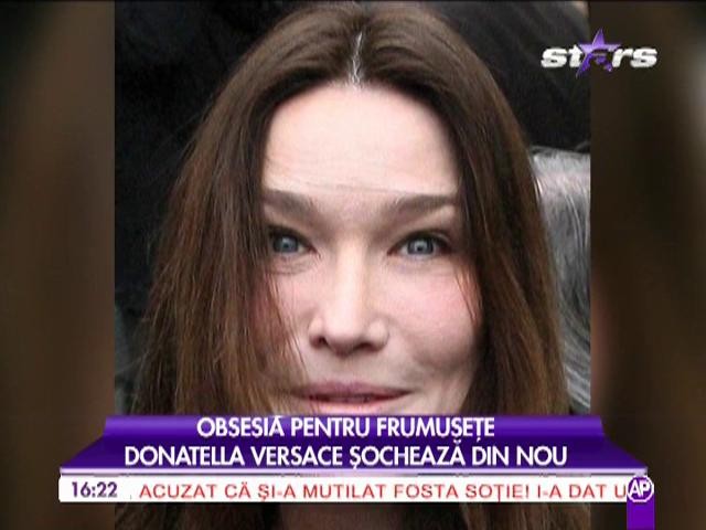 Donatella Versace socheaza din nou