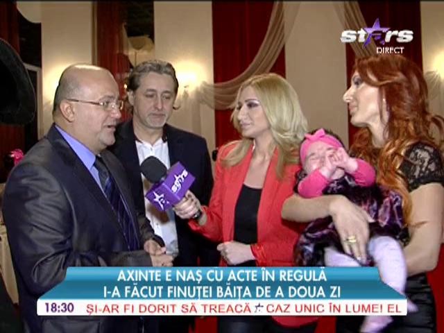 Axinte e naş cu acte-n regulă