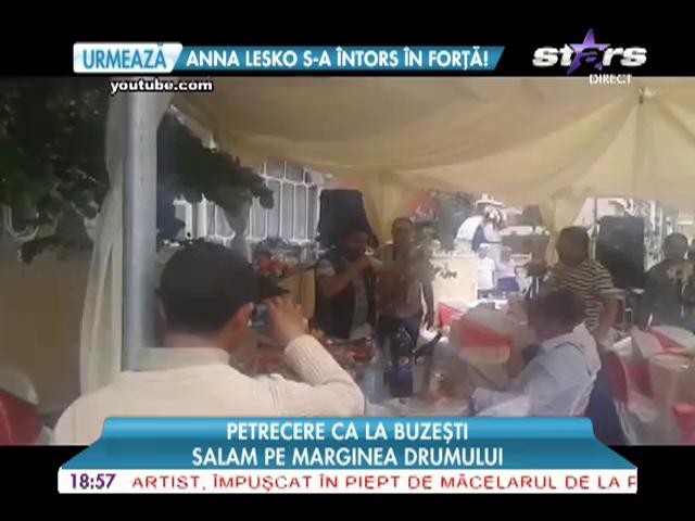 Florin Salam a ajuns să c&acirc;nte la marginea drumului!