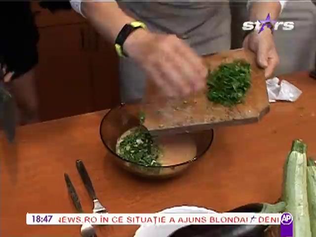 Aurel Moldoveanu gătește ”Omletă a la Moldoveanu”