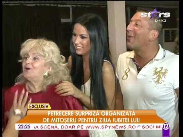 Petrecere surpriză organizată de Mitoşeru pentru ziua iubitei lui!