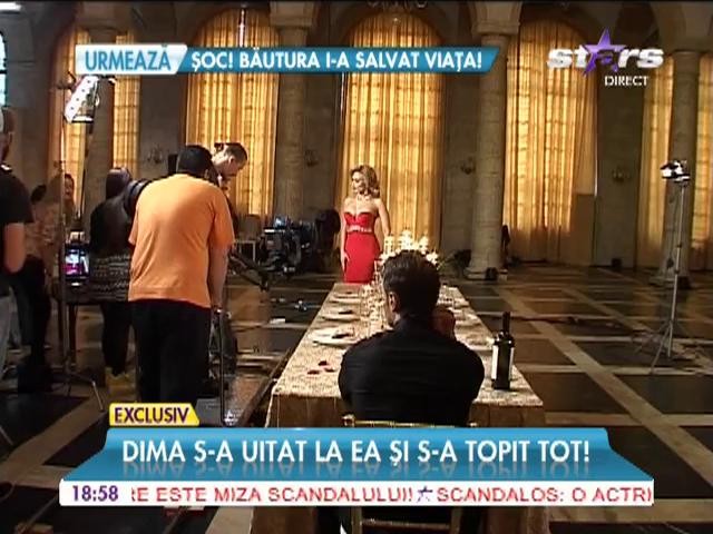 Iuliei V&acirc;ntur i-a sucit minţile unui c&acirc;ntăreţ mult mai t&acirc;năr dec&acirc;t ea