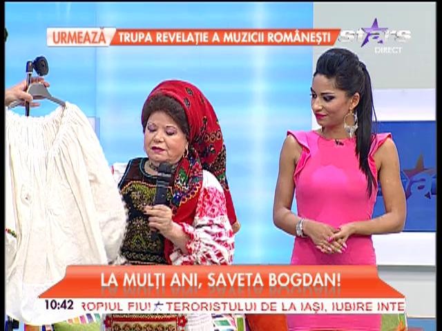 Are peste 60 de ani, dar şi-a luat lenjerie intimă sexy! Ce artistă vrea să-şi impresioneze iubitul mai t&acirc;năr