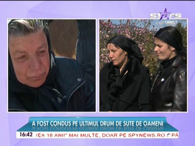 Scene cutremurătoare la &icirc;nmorm&acirc;ntarea unui copil! A ajuns &icirc;n coşciug din cauza unei erori medicale