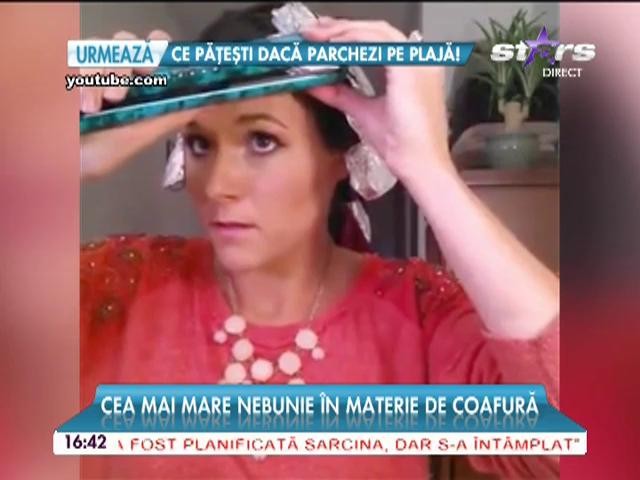Şi-a &icirc;mpachetat părul &icirc;n aluminiu! Nu o să vă vină să credeţi ce s-a &icirc;nt&acirc;mplat după