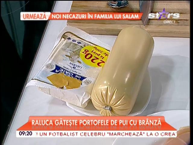 Raluca găteşte portofele de pui cu br&acirc;nză