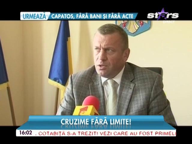IMAGINI ŞOCANTE! Un şofer şi-a tras c&acirc;inele de maşină mai mulţi kilometri
