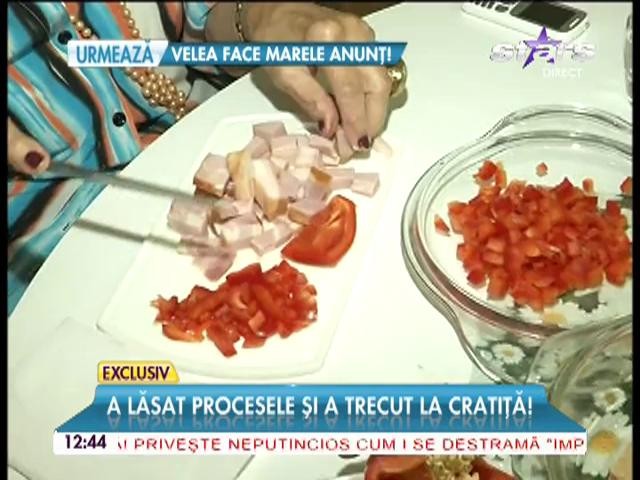 Paula Iacob, cum nu ai mai văzut-o p&acirc;nă acum! A lăsat procesele şi a trecut la cratiţă