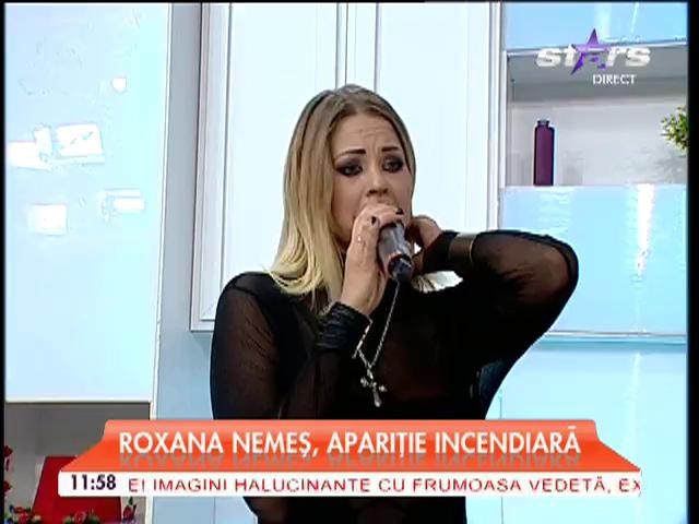 Apariţie incendiară! Roxana Nemeş, cu pantaloni minusculi şi bluza transparentă, la TV
