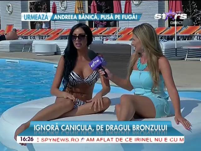Divă brunetă, pericol pentru cardiaci! Ea ignoră canicula de dragul bronzului