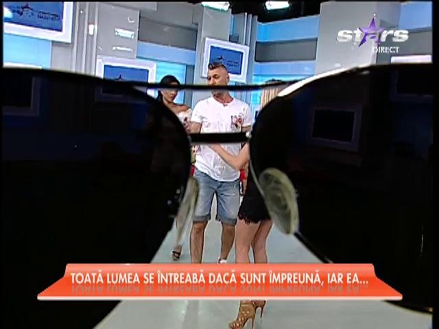 O prezentatoare TV de la noi, pipăită de asistenta ei, &icirc;n direct: "Simţi?"