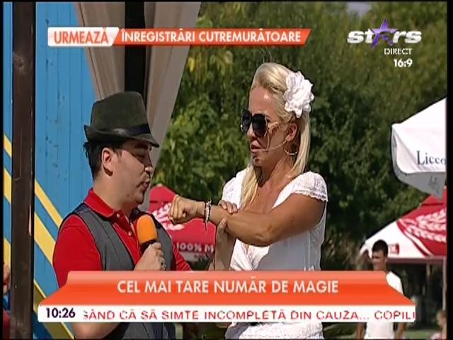 Rocsana Marcu şi-a dat chiloţii jos, &icirc;n direct? Cine este bărbatul care a determinat-o să facă acest gest