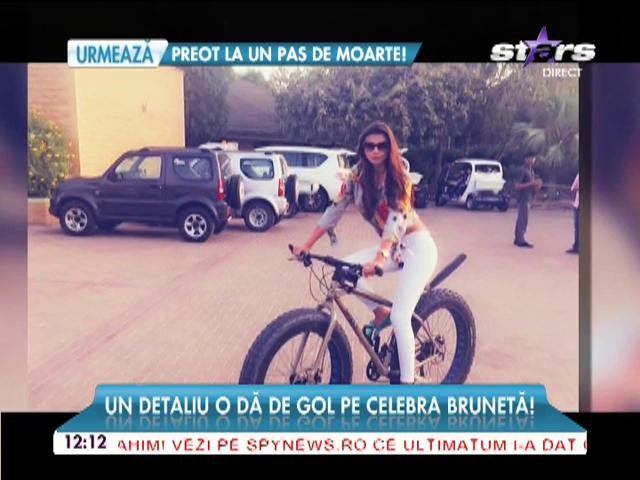 Una dintre cele mai dorite dive e &icirc;ndrăgostită din nou. Un detaliu a dat-o de gol pe celebra brunetă