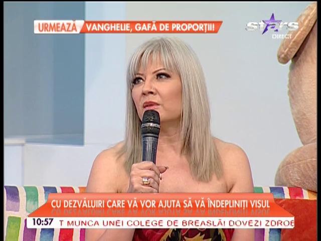 Catinca Roman şi-a schimbat look-ul! Vedeta a ales o culoare a părului cu totul ieşită din comun