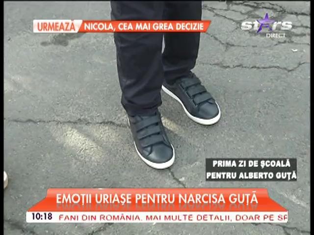 Imagini de senzaţie de la şcoală! Alberto, fiul lui Guţă, a atras toate privirile cu look-ul lui