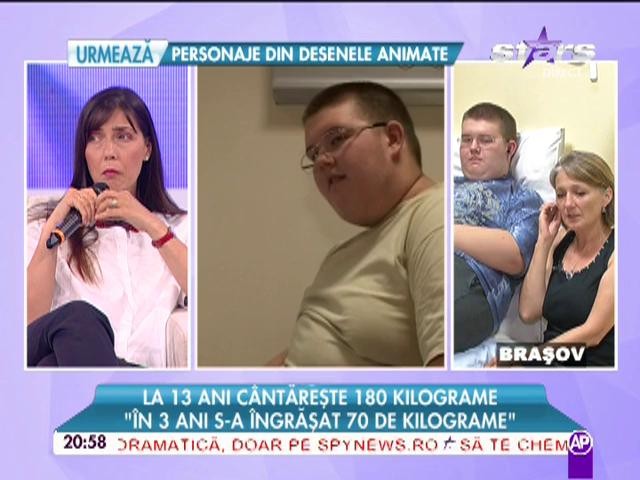 La doar 13 ani c&acirc;ntăreşte 180 de kilograme! Ţi se rupe sufletul pentru că nicio dietă nu-l poate ajuta