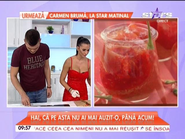 Preparatul pe care trebuie să &icirc;l faci neapărat toamna asta: "Dulceaţă de ardei iute"! Raluca Dumitru te &icirc;nvaţă reţeta