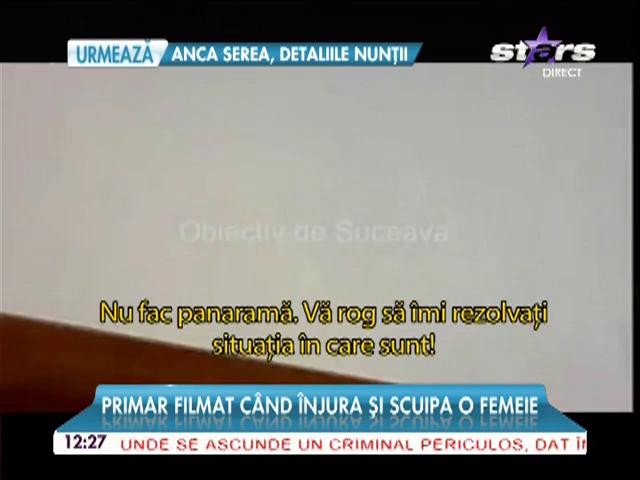 Scene halucinante! Primar filmat c&acirc;nd &icirc;njura şi scuipa o femeie cu handicap
