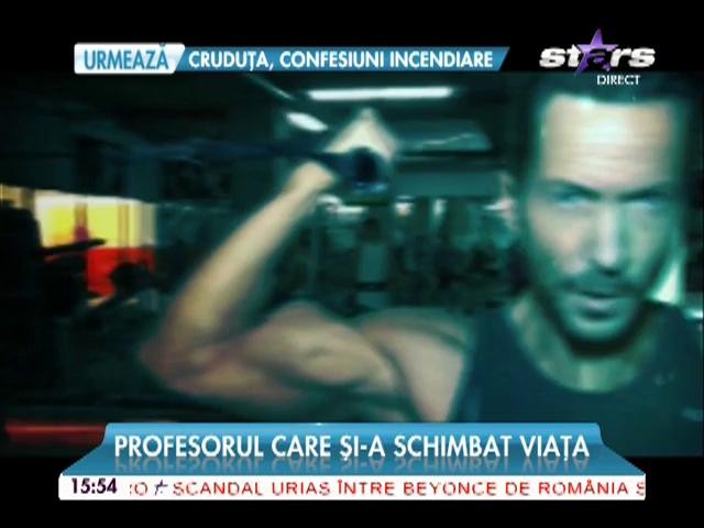 Un pariu cu elevii l-a transformat &icirc;n manechin! Profesorul care şi-a schimbat total viaţa ca să ajungă pe coperta unei reviste
