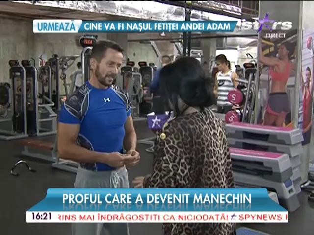 La 45 de ani, arată mai bine dec&acirc;t studenţii lui! Profesorul care a devenit manechin &icirc;şi dezvăluie secretele