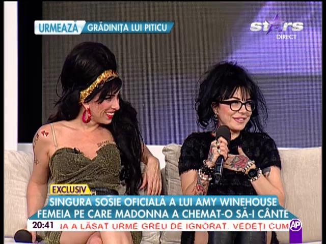Dj Wanda şi sosia lui Amy Winehouse, &icirc;n ipostaze tandre la TV: "Am venit &icirc;n Rom&acirc;nia pentru iubita mea!"