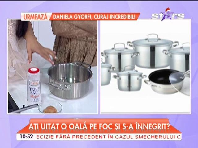 Ai uitat o oală pe foc şi s-a &icirc;nnegrit? Iată cel mai bun truc pentru a o curăţa