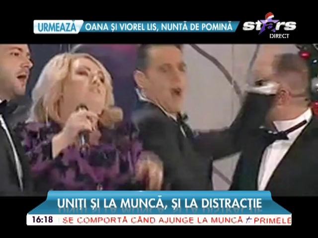 Clejanii, show incendiar la Gala "Stars Awards"! Uniţi şi la muncă, şi la distracţie