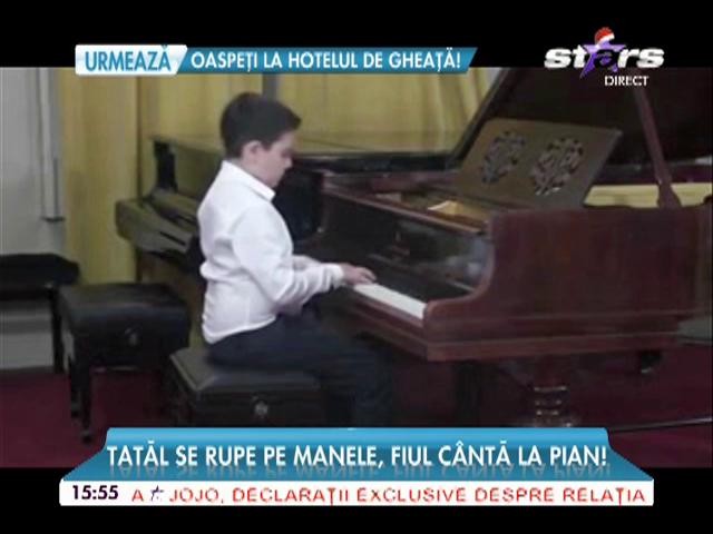 Aşchia sare c&acirc;teodată departe de trunchi! Tatăl se rupe pe manele, iar fiul c&acirc;ntă la pian!