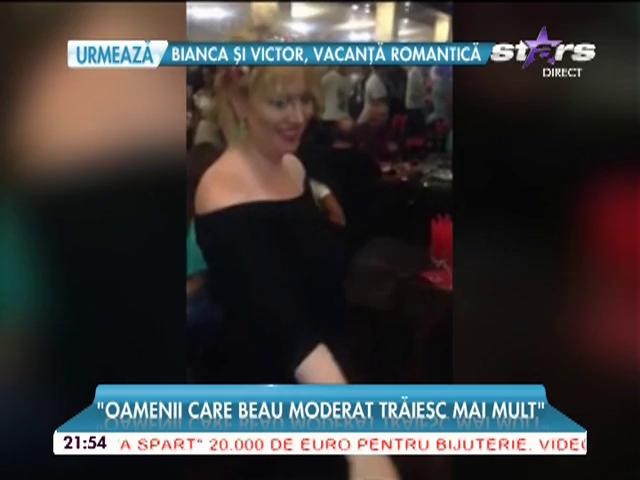 Oana Lis va petrece p&acirc;nă la ziuă: "Iar beau, iar măn&acirc;nc, iar trebuie să fac cinste!"