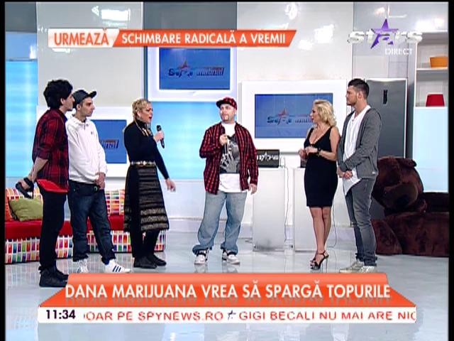 &Icirc;n 2015 a divorţat de bărbatul care o folosea şi pentru 2016 promite lucruri mari! Ce s-a schimbat &icirc;n viaţa Marijuanei?
