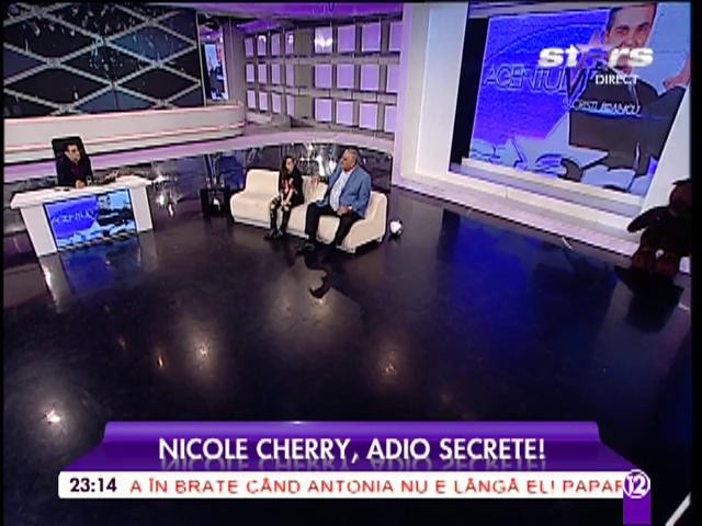 Nicole Cherry, față &icirc;n față cu cea mai tare provocare! A jucat fotbal cu Rică Răducanu, &icirc;n direct