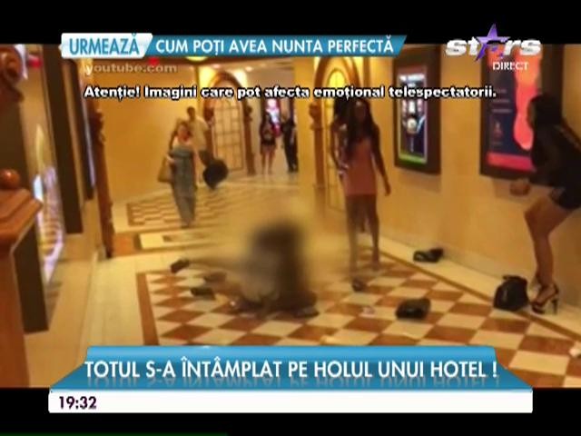 Bătaie ca în filme între fotomodele, pe holul unui hotel! Nimeni nu a avut curajul să intervină