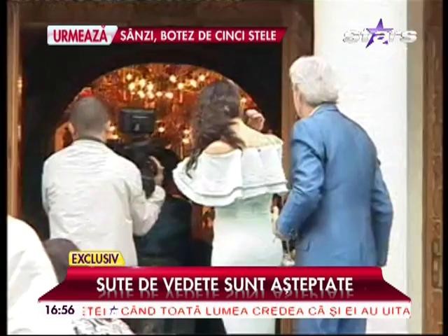 Alina Pușcaș, primele imagini de la biserică. Vedeta &icirc;și creștinează astăzi fiul