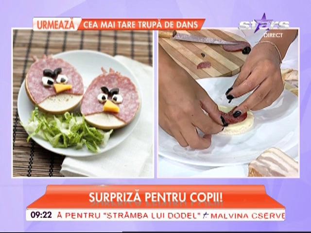 Metoda de a-ţi face copiii să măn&acirc;nce tot pachetul la şcoală! Cum să faci senviş cu o pasăre din Angry Birds