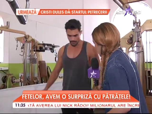 Pătrățelele de la ciocolată sunt pe abdomenul burlacului Andrei Andrei