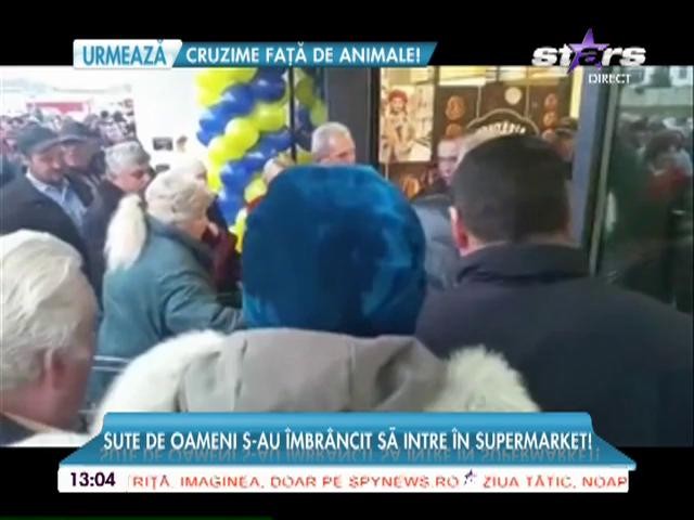 &Icirc;mbulzeală pentru maşini de tocat, la inaugurarea unui supermarket din Prahova