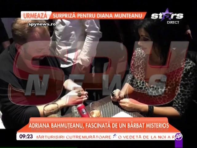 Adriana Bahmuţeanu, extrem de curtată!