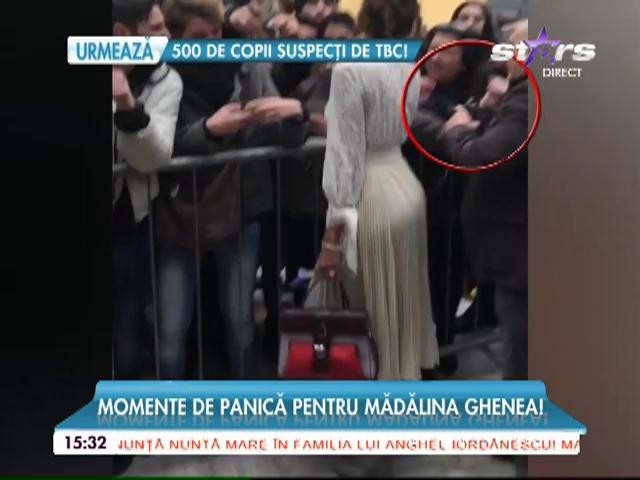 Mădălina Ghenea, luată pe sus de o fană &icirc;nflăcărată