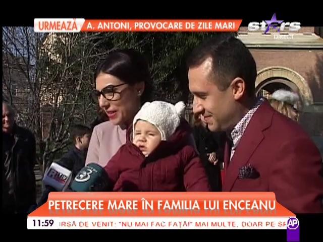 Sărbătoare mare &icirc;n familia lui Constantin Enceanu! Artistul şi-a botezat nepoţelul