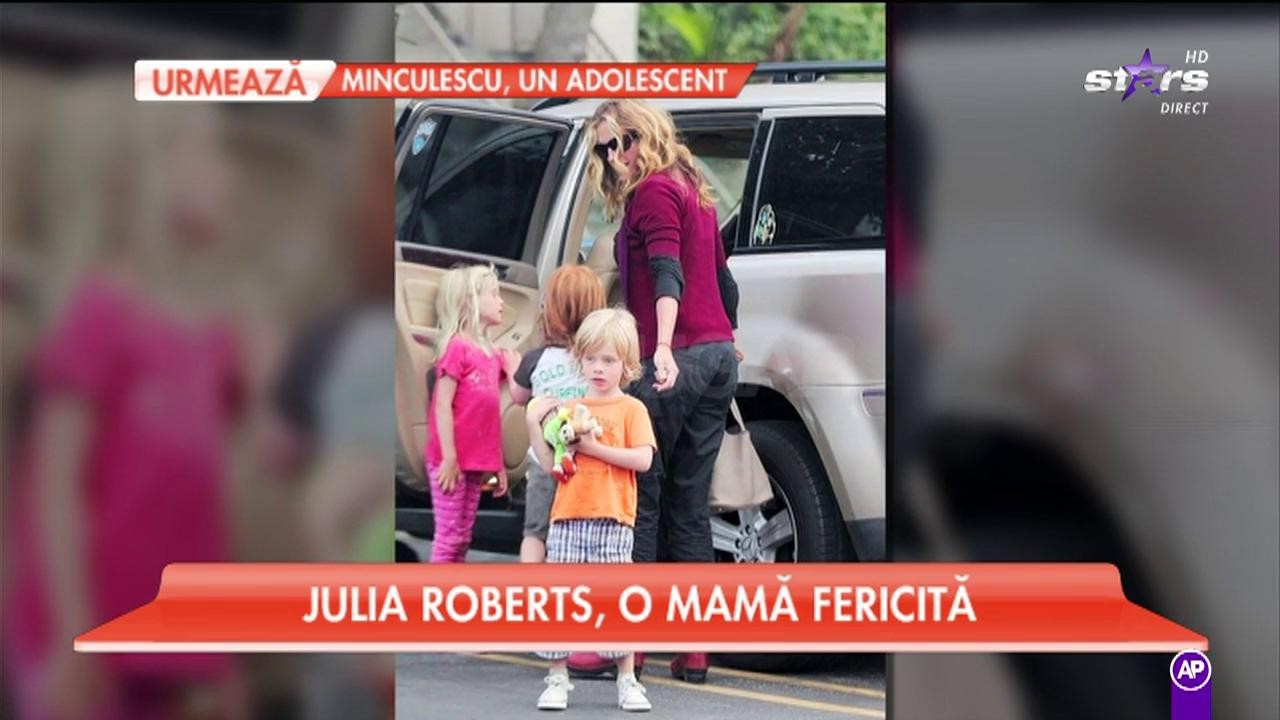 Julia Roberts se m&acirc;ndrește cu cele trei copii ai săi