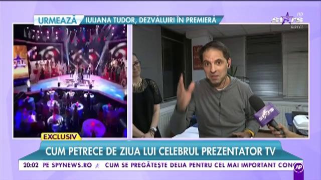 Dan Negru &icirc;și sărbătorește ziua de naștere &icirc;n redacția "Te pui cu blondele?"