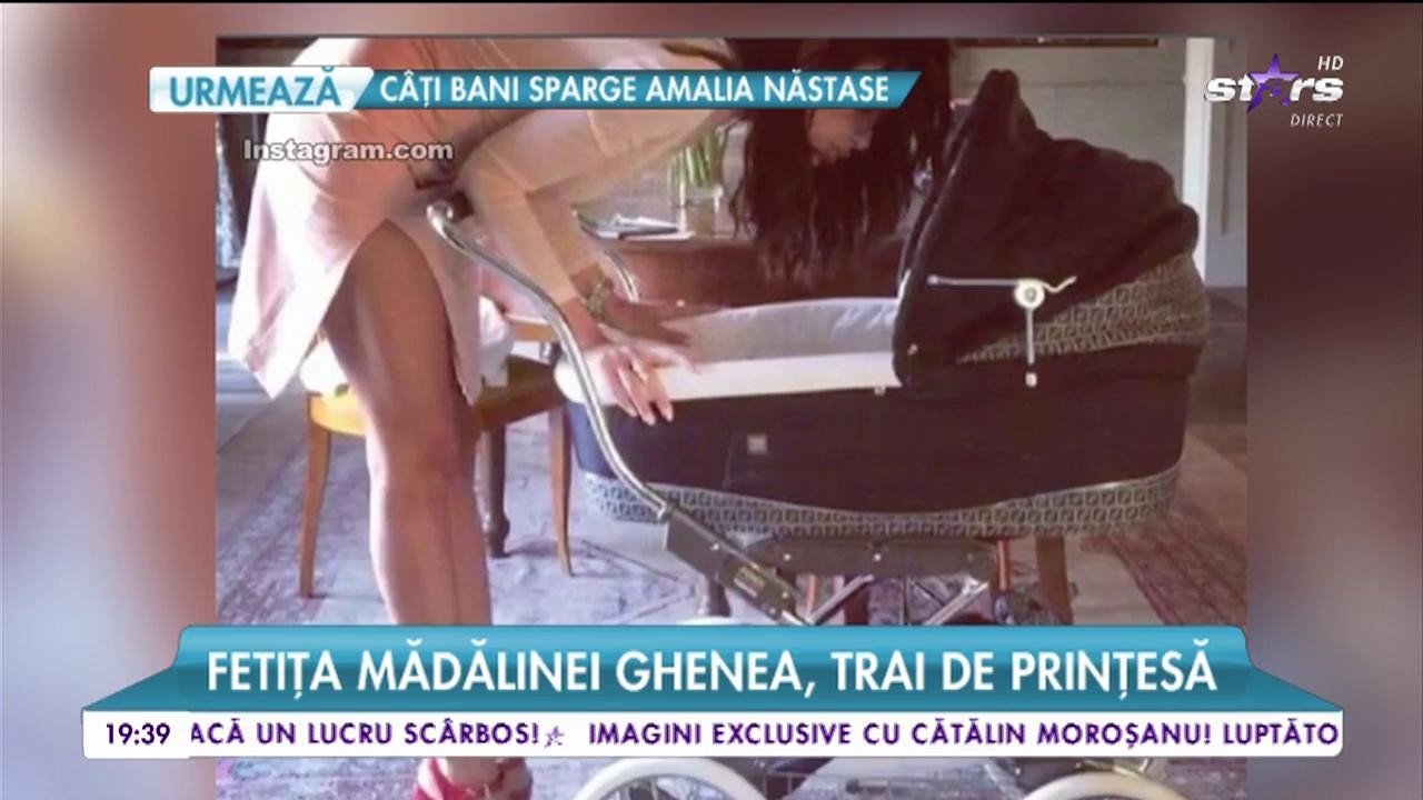Fetița Mădălinei Ghenea are un cărucior care costă c&acirc;t o maşină!