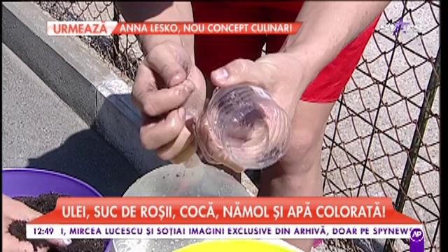 "Condom challenge" cu prezervative pline cu păm&acirc;nt, sos de roşii, aluat de clătite şi apă cu colorant alimentar! Răzvan Botezatu le-a primit &icirc;n cap