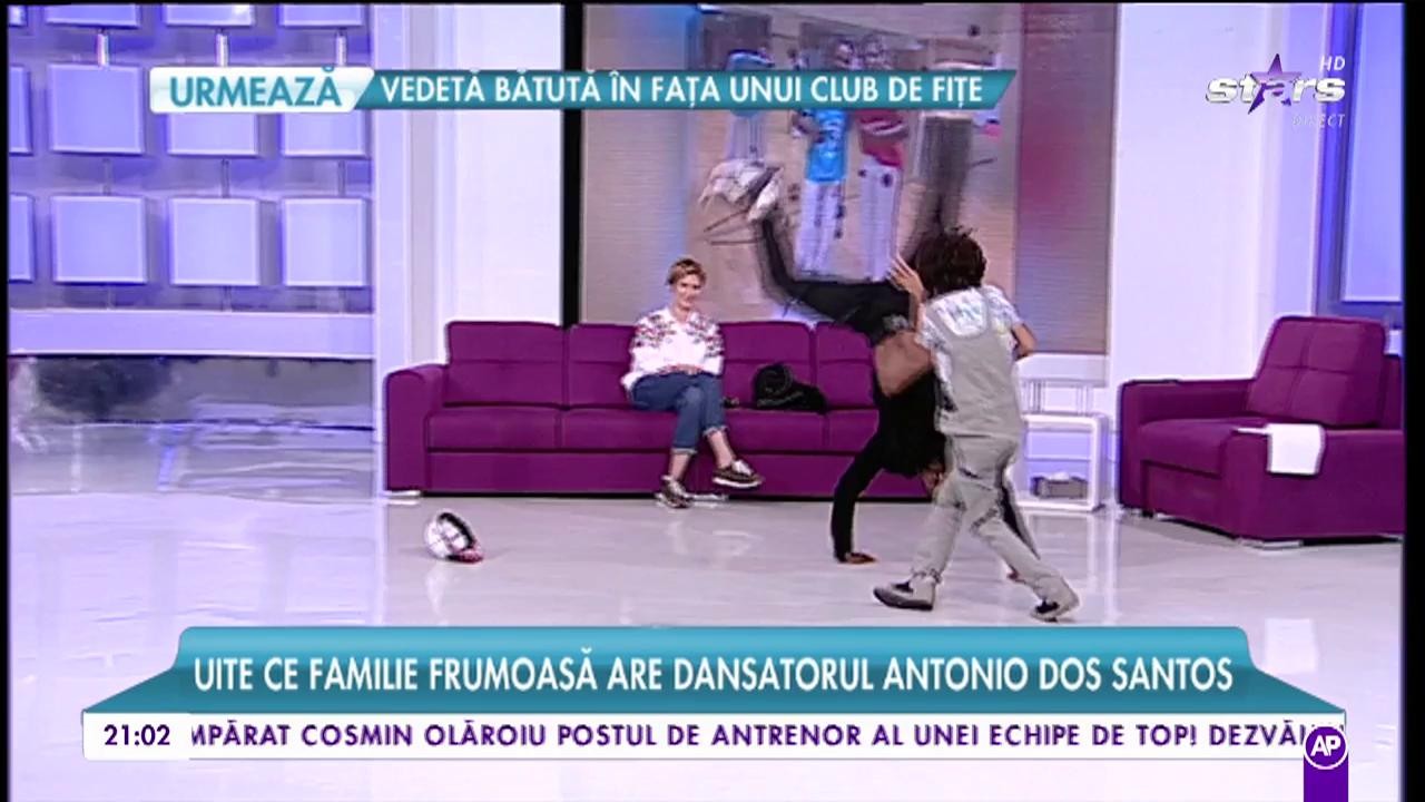 Demonstrație de Capoeira &icirc;n platoul Răi da' buni! Antonio Dos Santos și fiul său Leandro dansează și se luptă &icirc;n același timp