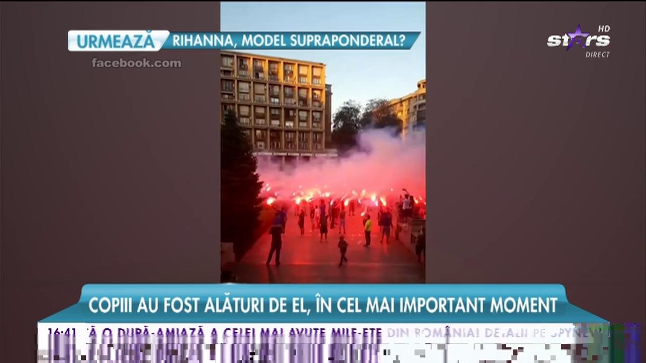 Selecţionerul Anghel Iordănescu a fost premiat! Copiii au fost alături de el, &icirc;n cel mai important moment